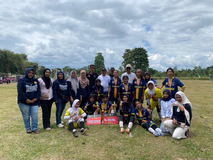 Raih Juara Pertama di Turnamen 3 Brother Dumai, Tim Putri SSB Persikalis Bermain Sangat Ofensif