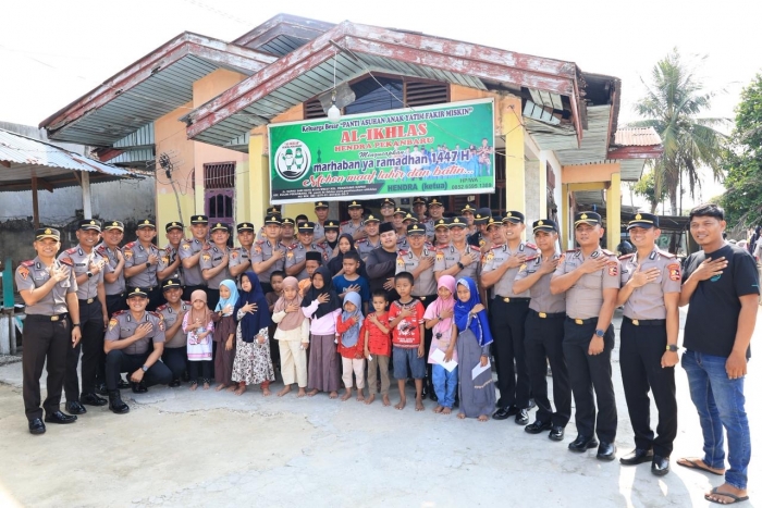 Siswa Setukpa Polri Angkatan 55 Polda Riau Gelar Bakti Sosial di Panti Asuhan Al-Ikhlas Hendra Pekanbaru