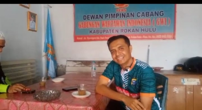 Suasana Penuh Keakraban, Ngopi Bareng Kapolres Rohul AKBP Emil Bincang Santai Kamtibmas Bersama Tokoh Agama dan Masyarakat Pasir Pengaraian