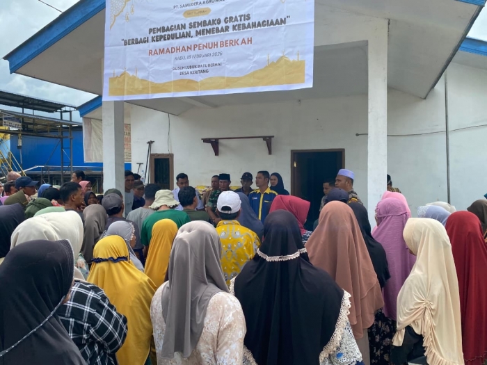 ?PT Samudera Agro Mas Salurkan 210 Paket Sembako untuk Warga Desa Keritang
