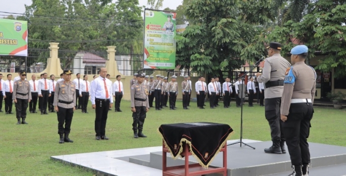 37 Anggota Polres Kampar Berprestasi, Berdedikasi Tinggi, Terima Penghargaan dari Kapolres Kampar