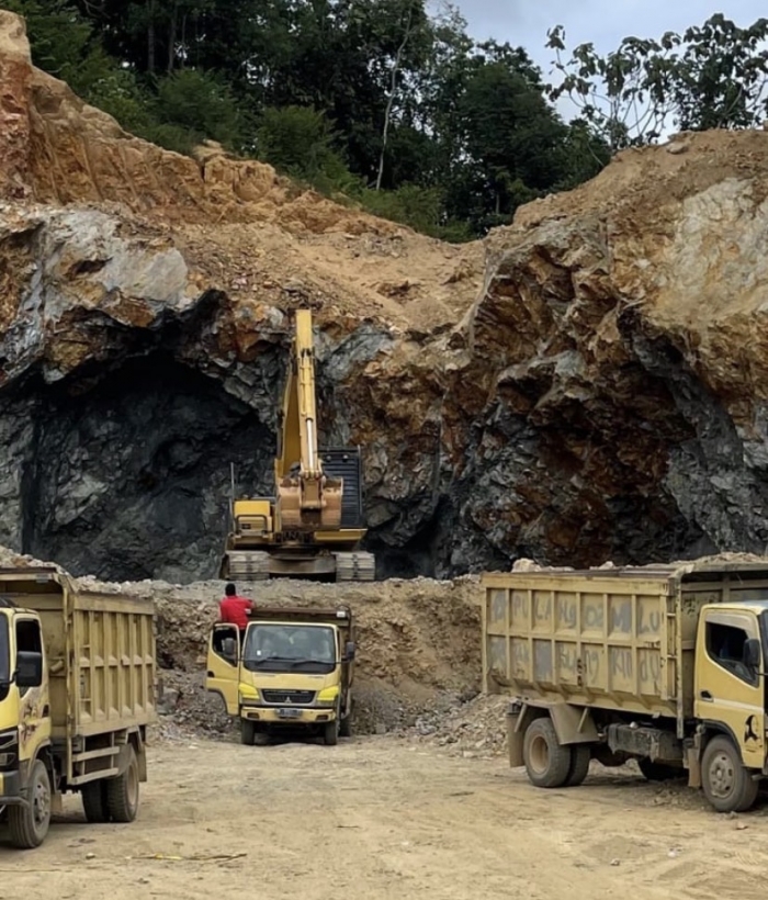 Tambang Batu Yang Dikelola PT. Putra Mahkota Diduga Abaikan Teknis, Kerusakan Alam Dan Pendapatan Daerah